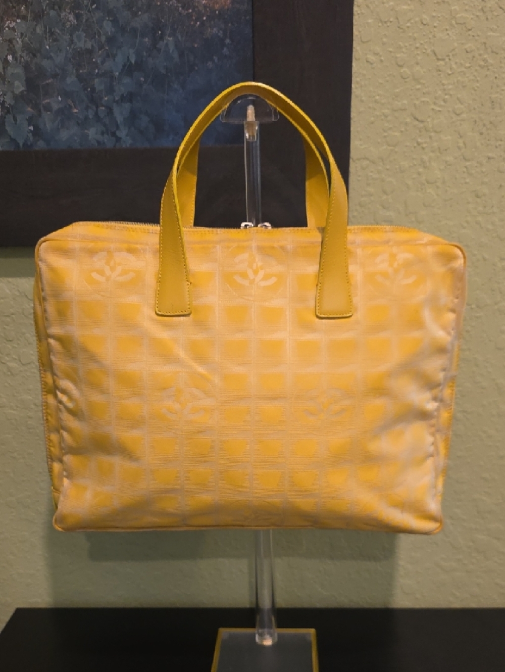 CHANEL Yellow Top-Handle Tote Bag - Picture 2 of 16